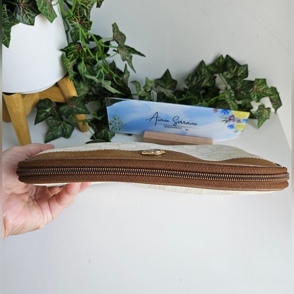 Gucci sling bag - Picture 6 of 14